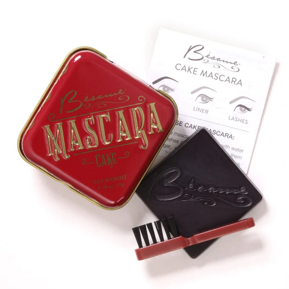 Besame Black Cake Mascara - 1920 Style